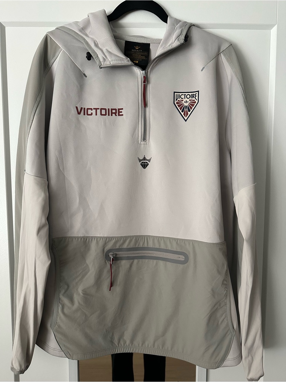 Montreal Victoire Light Gray Pullover Hoodie Jacket